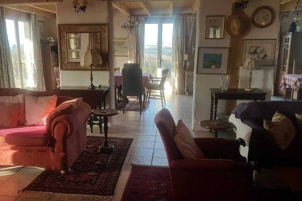 Photo of Livingroom in Bouteilles-Saint-Sebastien