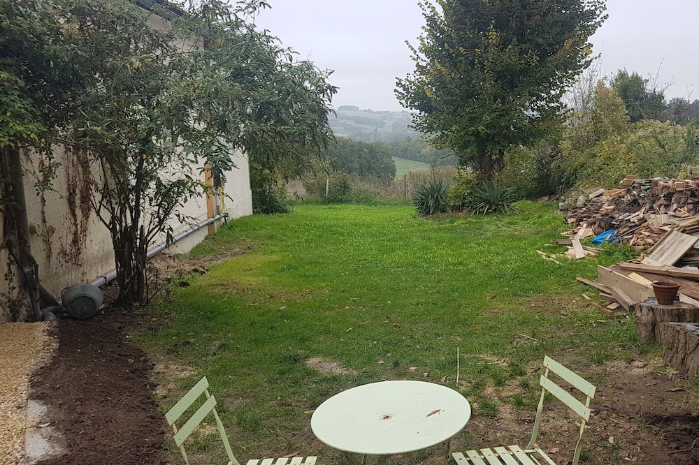 Photo of Outdoor in Bouteilles-Saint-Sebastien