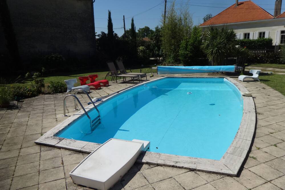 Photo of Outdoor in Abzac