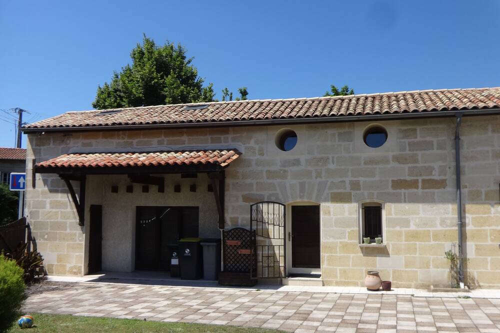 Photo of Outdoor in Abzac
