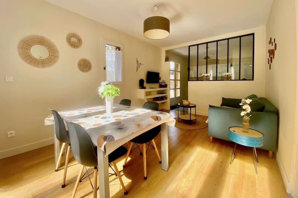 Photo of Livingroom in Birac-sur-Trec