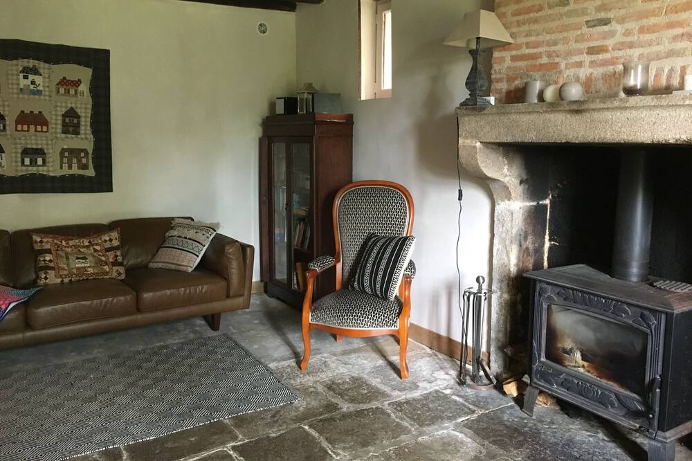 Photo of Livingroom in Bussiere-Dunoise