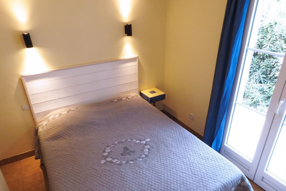 Photo of Bedroom in Les Restanques