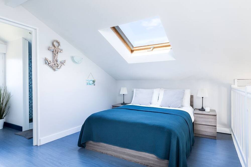Photo of Bedroom in Tosse