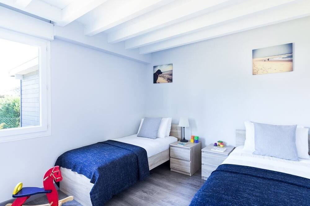 Photo of Bedroom in Tosse
