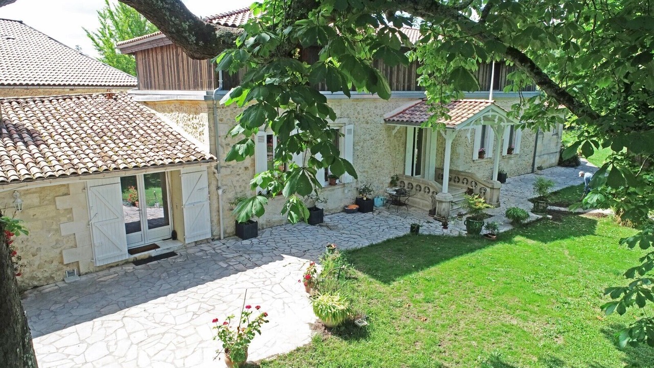 Photo of Outdoor in Floirac