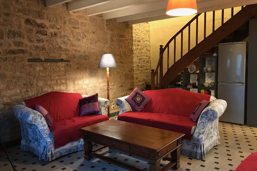 Photo of Livingroom in Paizay-le-Tort