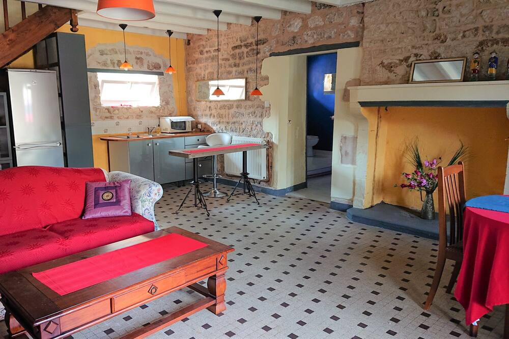 Photo of Livingroom in Paizay-le-Tort
