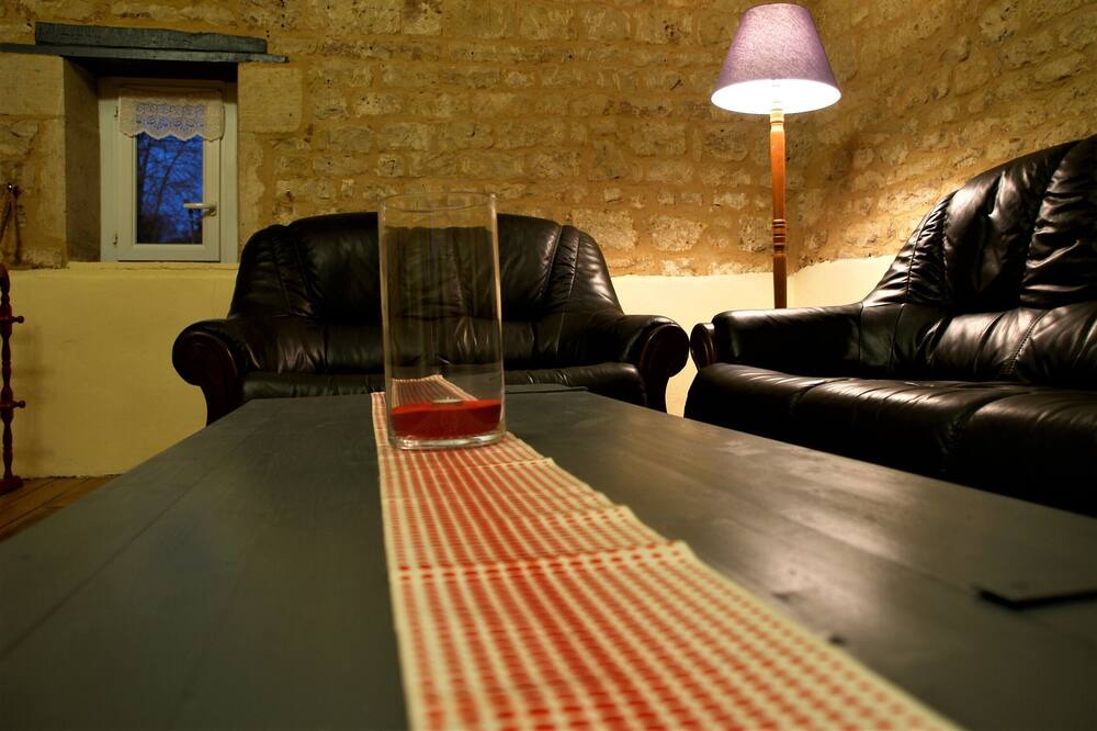 Photo of Livingroom in Paizay-le-Tort