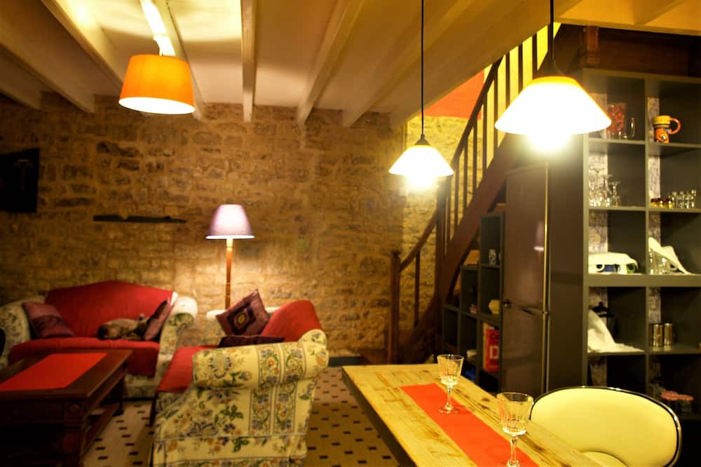 Photo of Livingroom in Paizay-le-Tort
