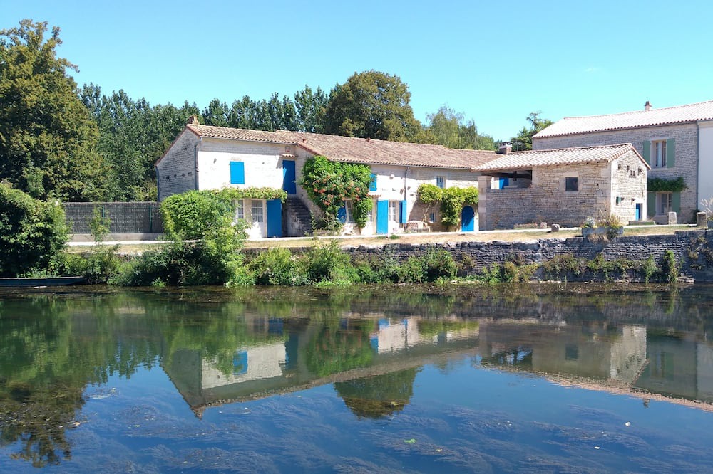 Photo of Outdoor in Paizay-le-Tort