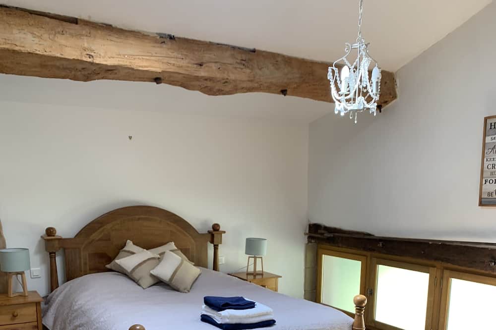Photo of Bedroom in Armillac