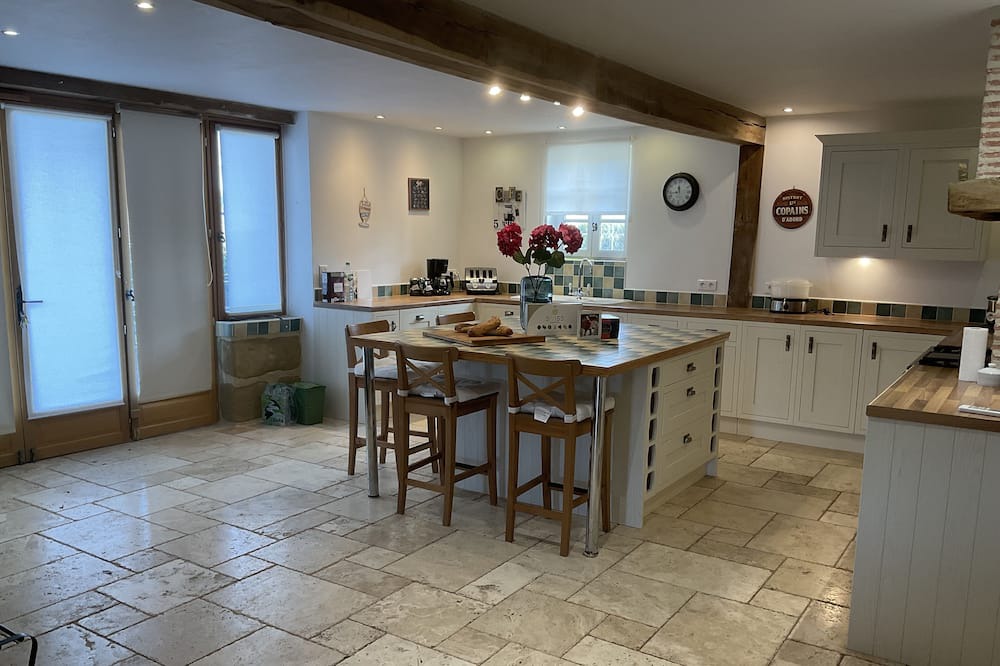 Photo of Kitchen in Armillac