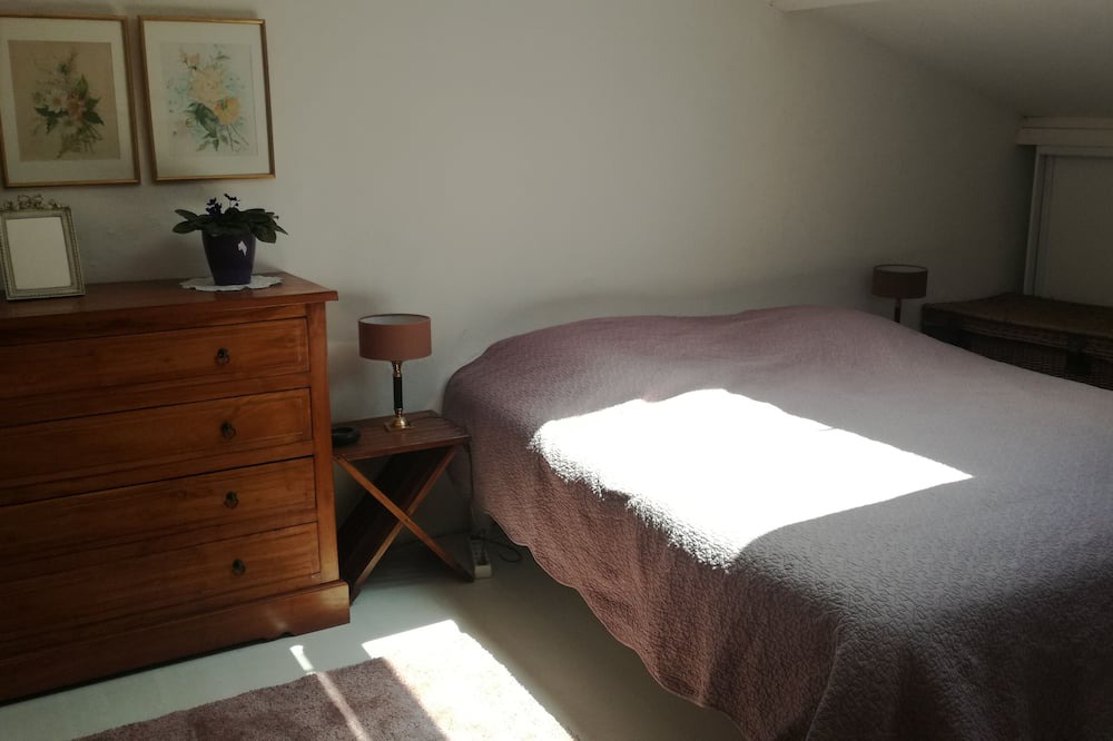 Photo of Bedroom in Aix-en-Provence