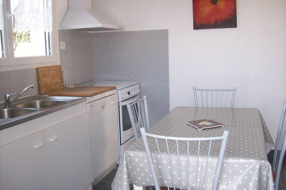 Photo of Kitchen in Jugeals-Nazareth