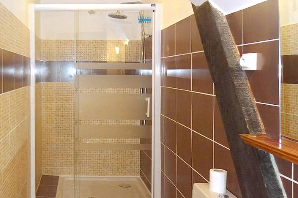 Photo of Bathroom in Saint-Andre-dAllas