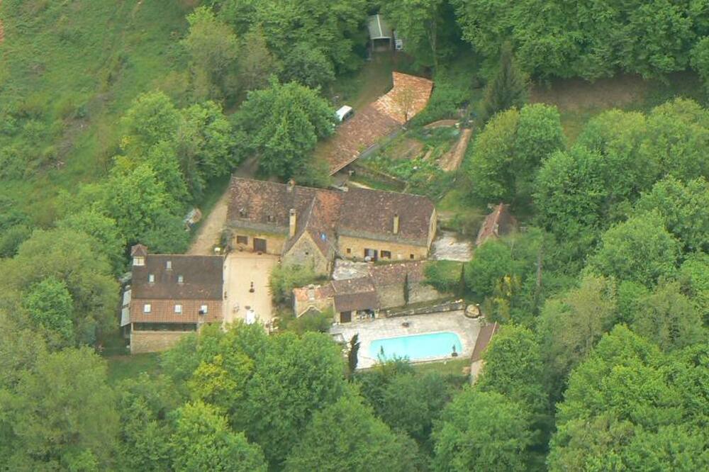 Photo of Others in Saint-Andre-dAllas