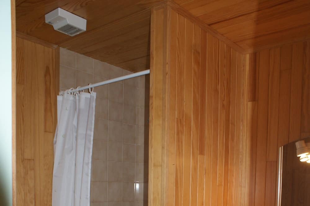 Photo of Bathroom in Albignac