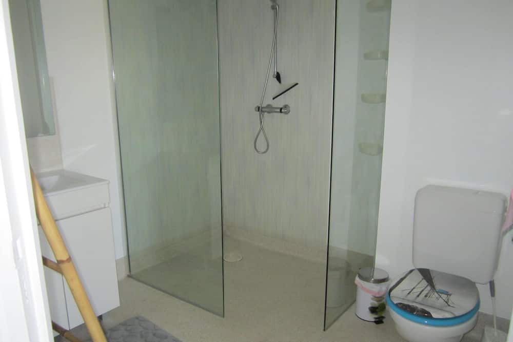 Photo of Bathroom in Saint-Loup-Lamaire