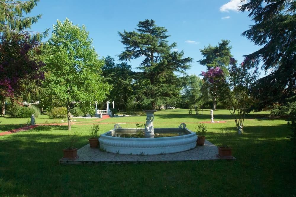 Photo of Outdoor in La Rochefoucauld