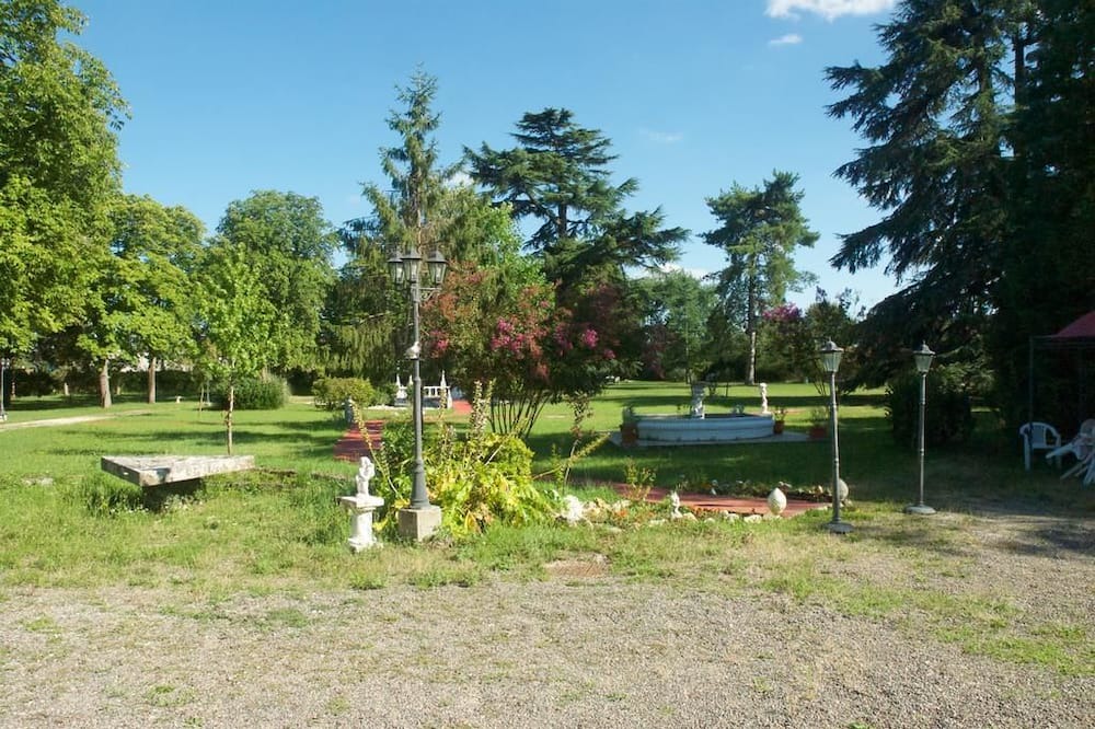 Photo of Outdoor in La Rochefoucauld