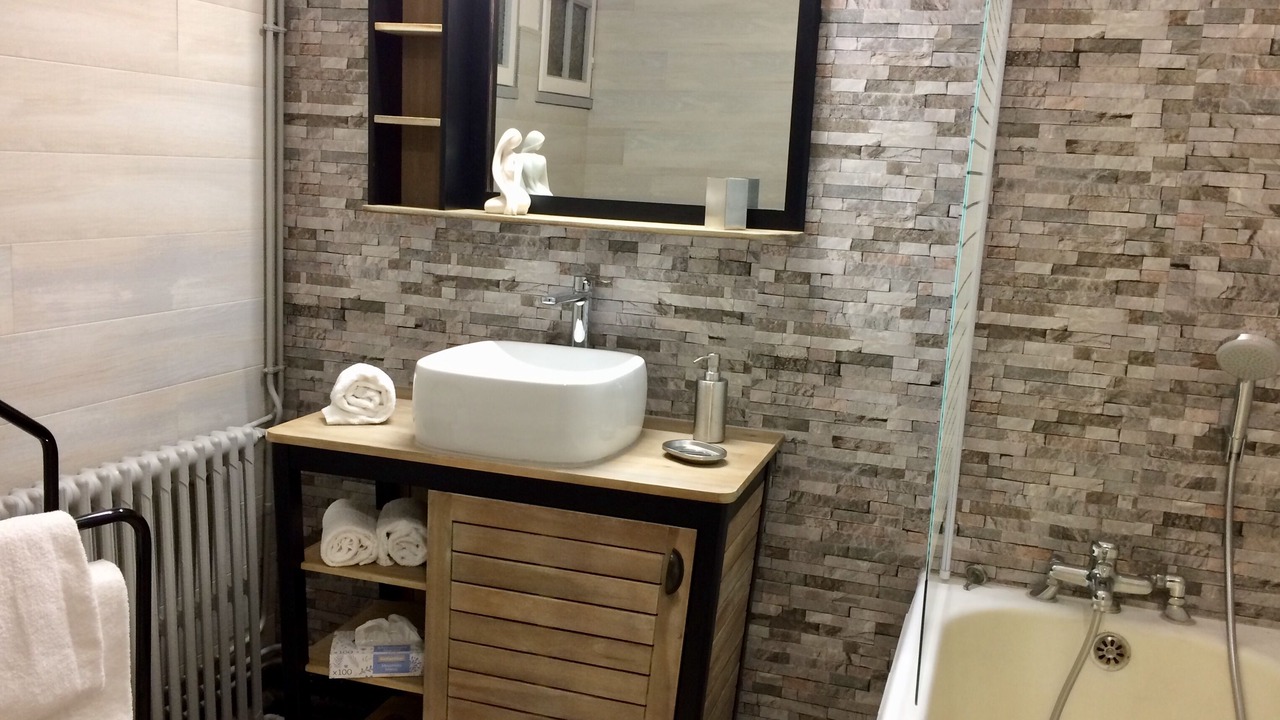 Photo of Bathroom in Courpiac