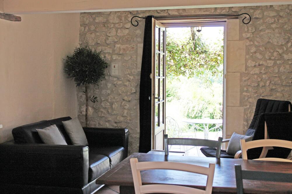 Photo of Livingroom in Nabinaud