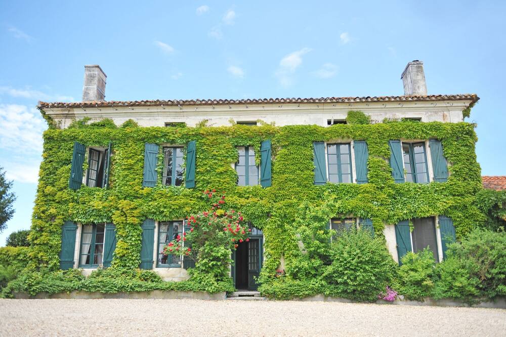 Photo of Outdoor in Nabinaud