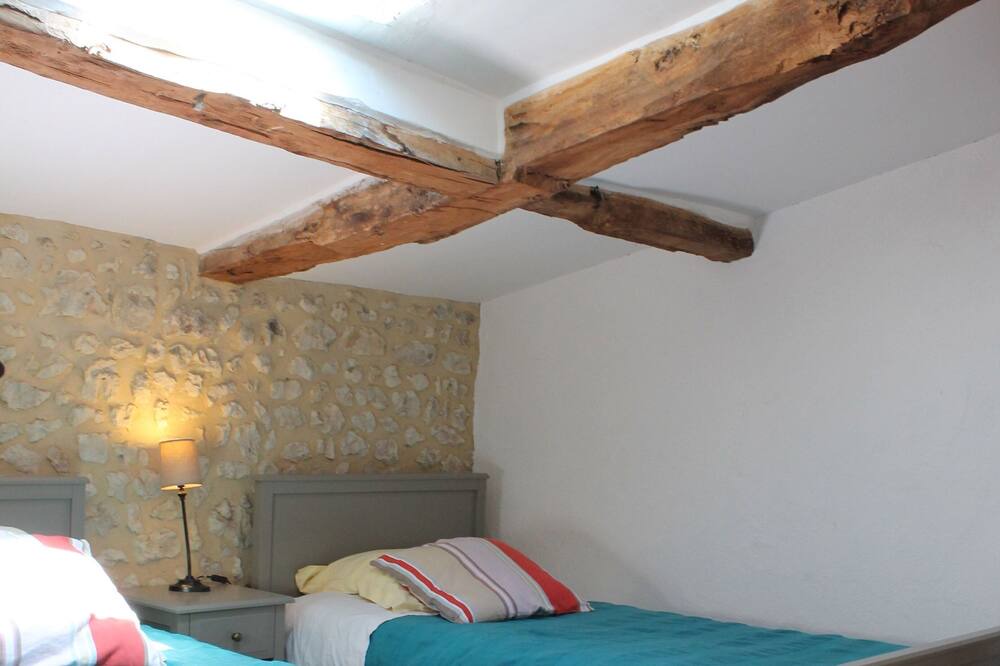 Photo of Bedroom in Nabinaud