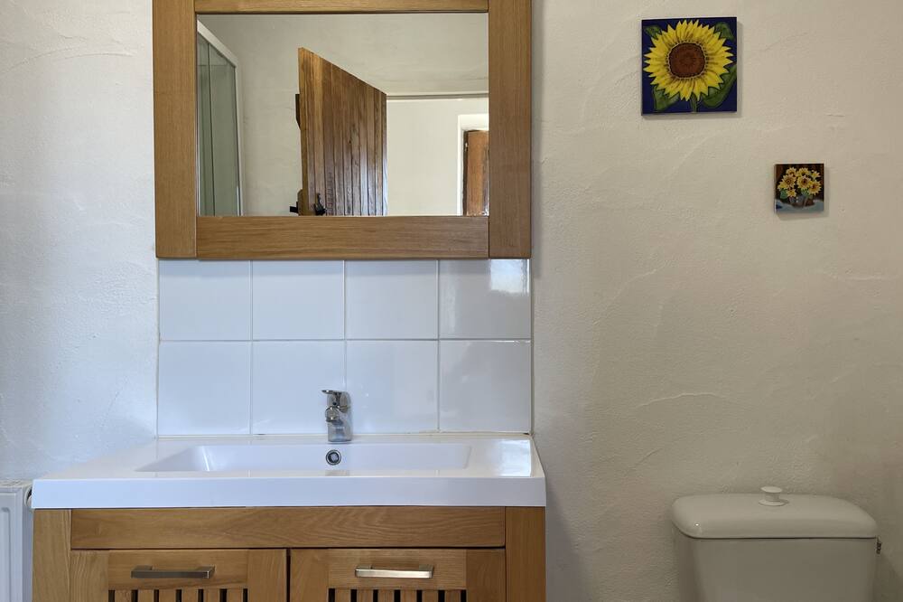 Photo of Bathroom in Nabinaud