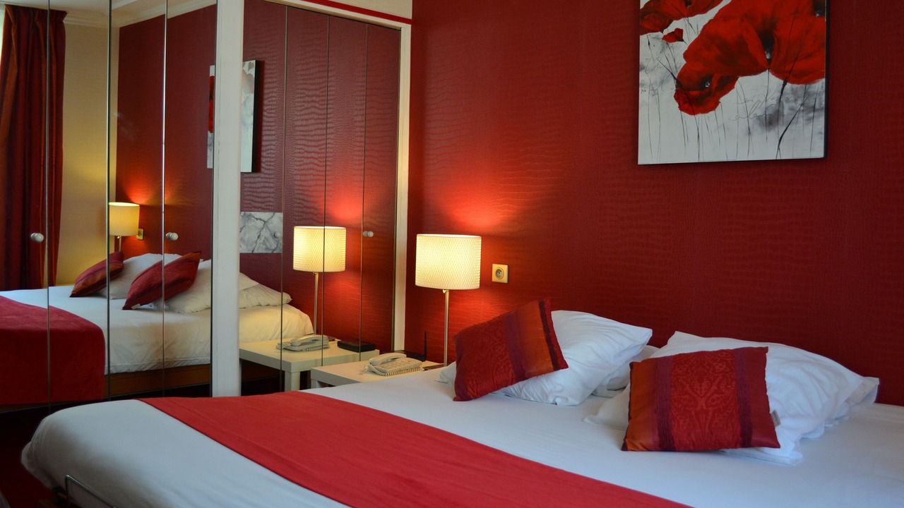 Photo of Bedroom in Noailles