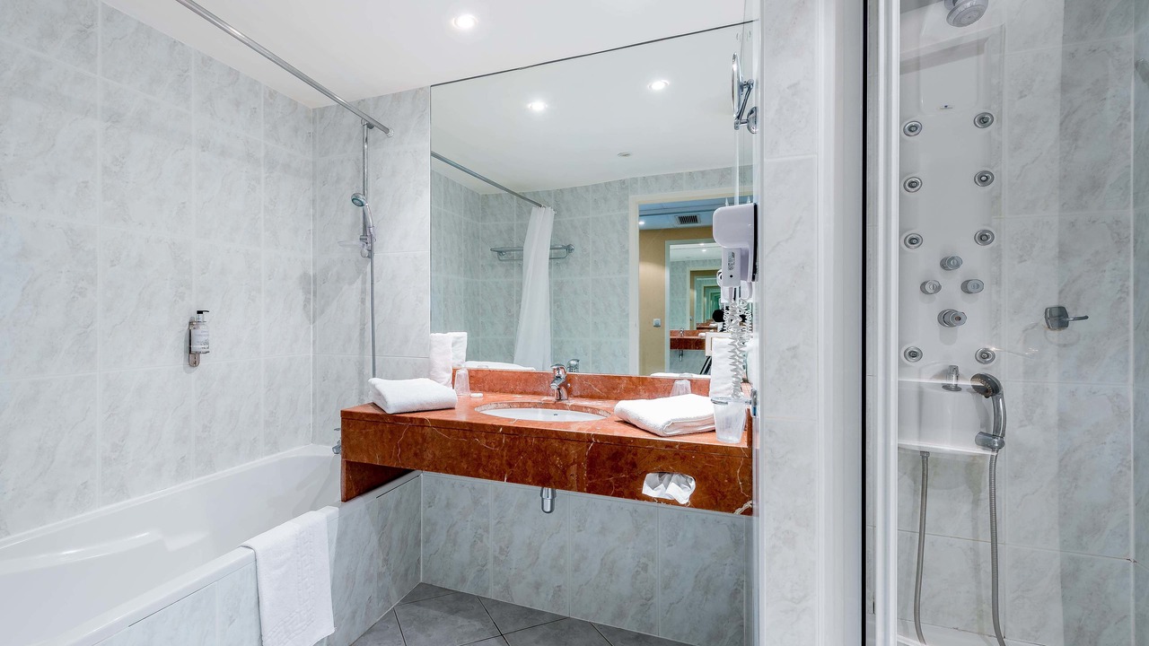 Photo of Bathroom in Bazas