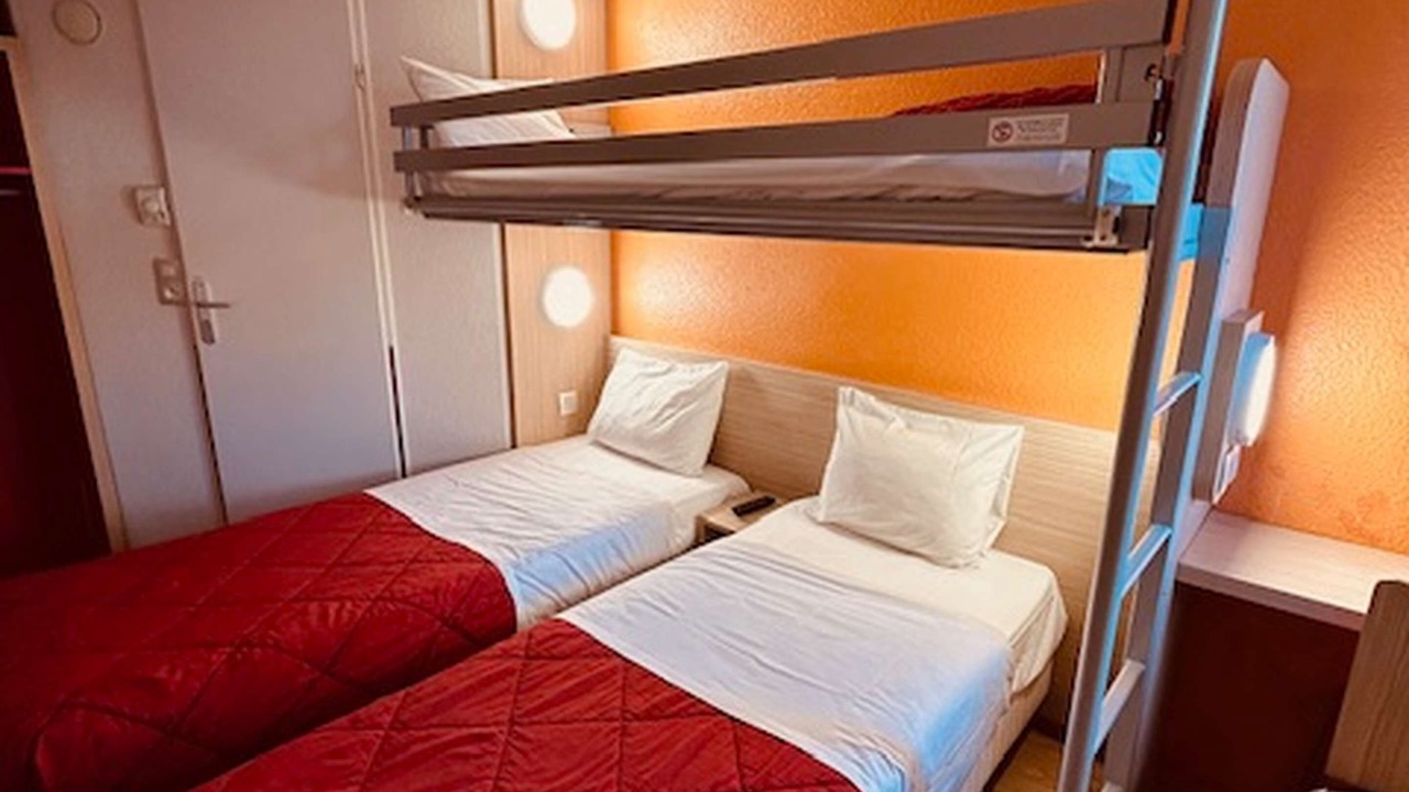 Photo of Bedroom in Villenave-d'Ornon