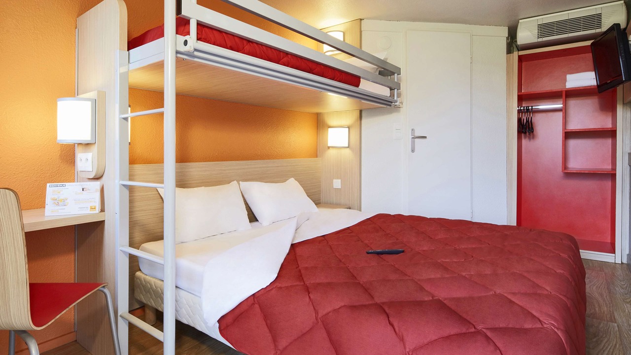 Photo of Bedroom in Villenave-d'Ornon