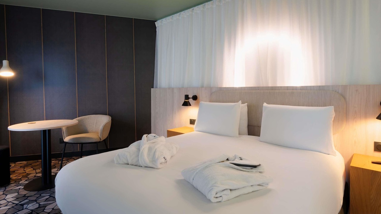Photo of Bedroom in Libourne