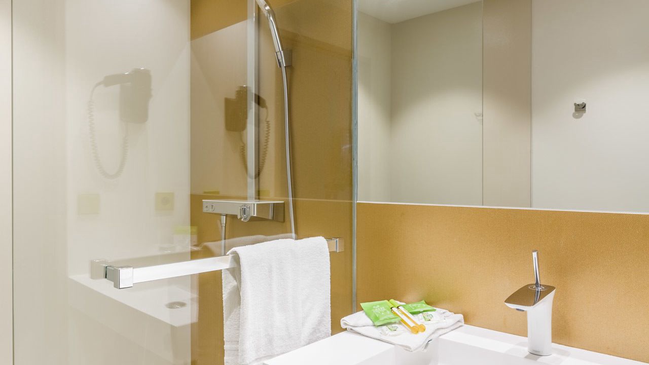 Photo of Bathroom in Beguey