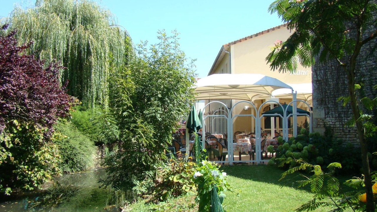 Photo of Outdoor in Vouille