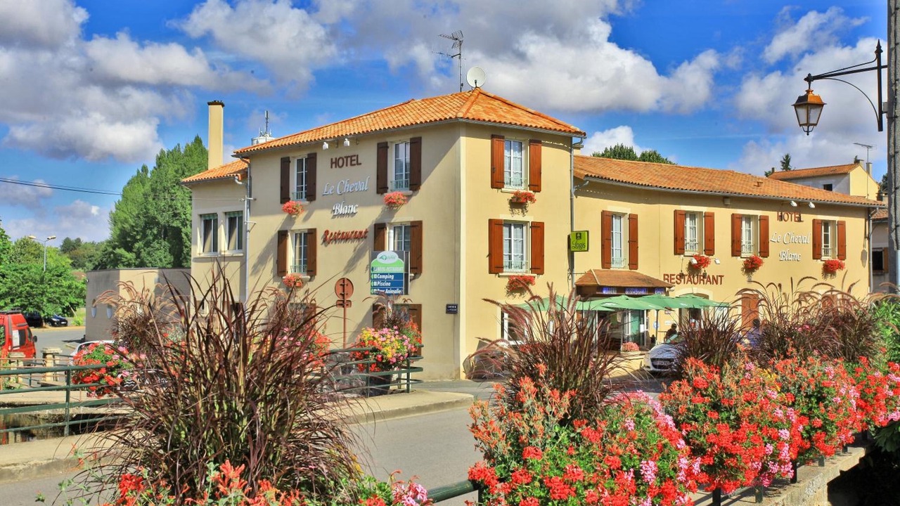 Photo of Outdoor in Vouille