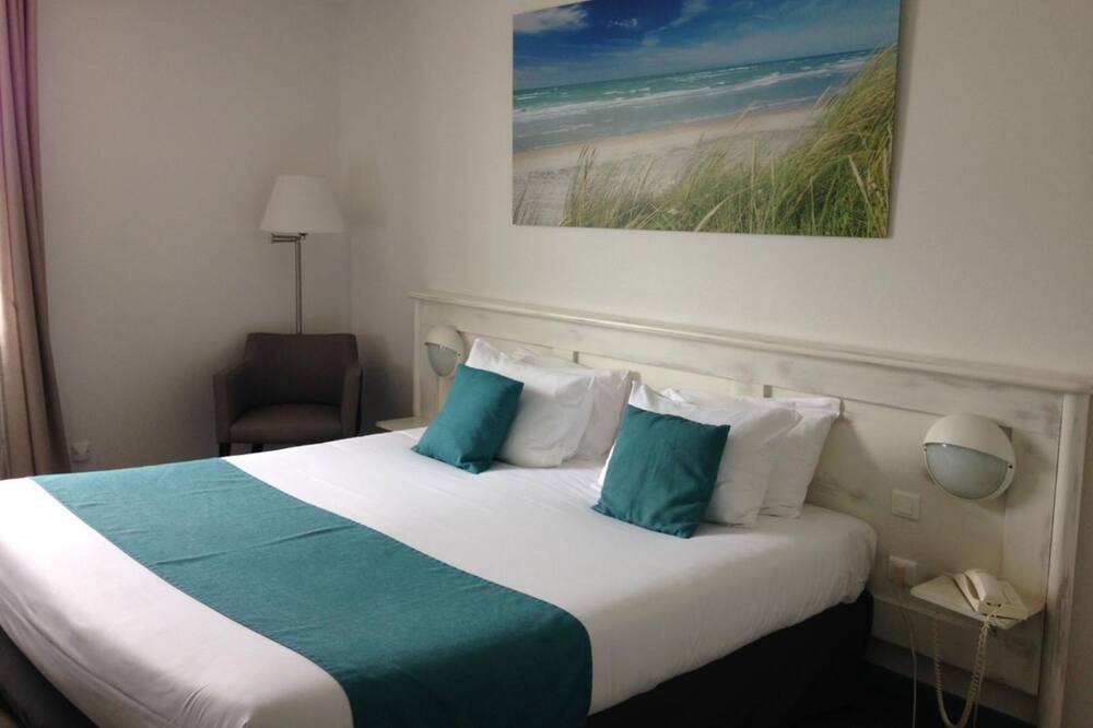 Photo of Bedroom in Ars-en-Re