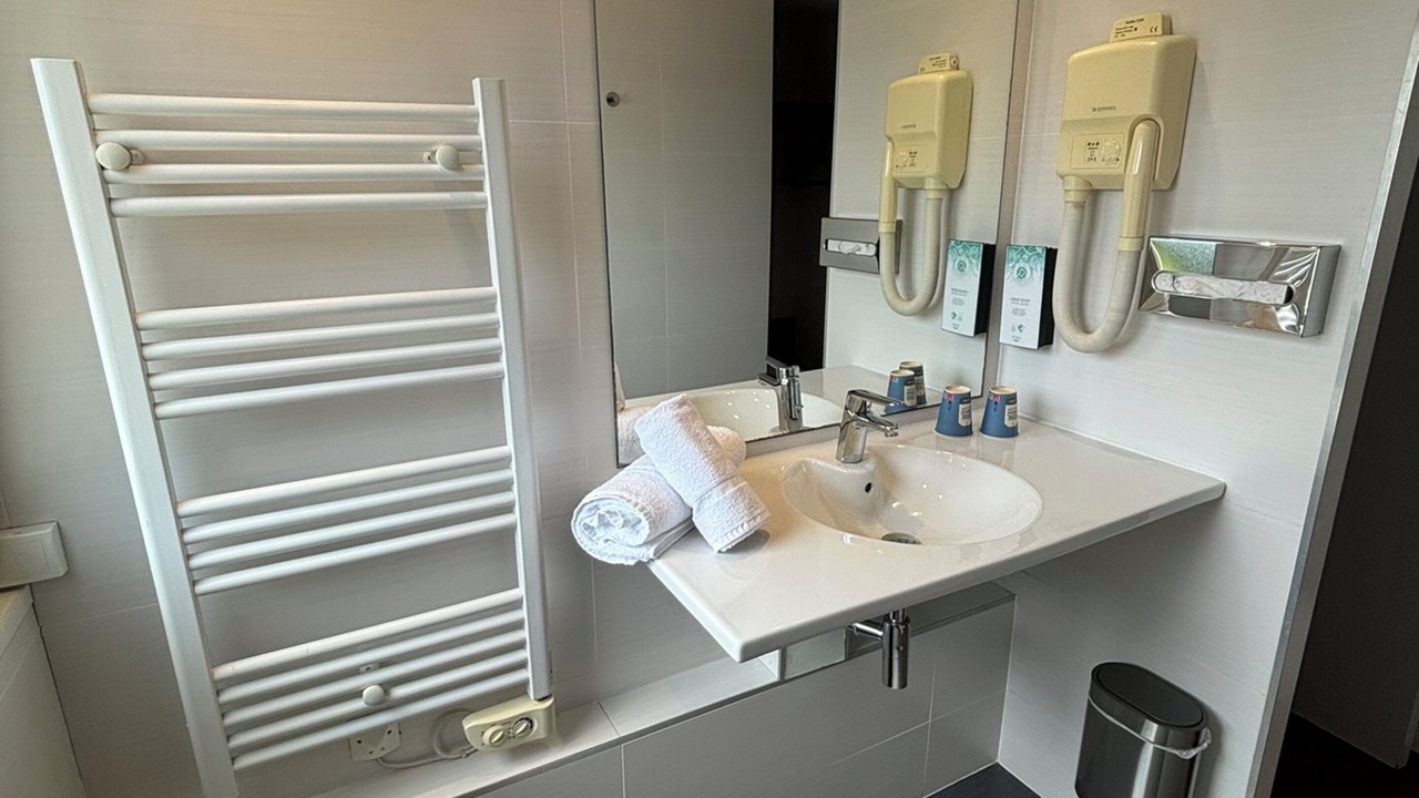 Photo of Bathroom in Lormont