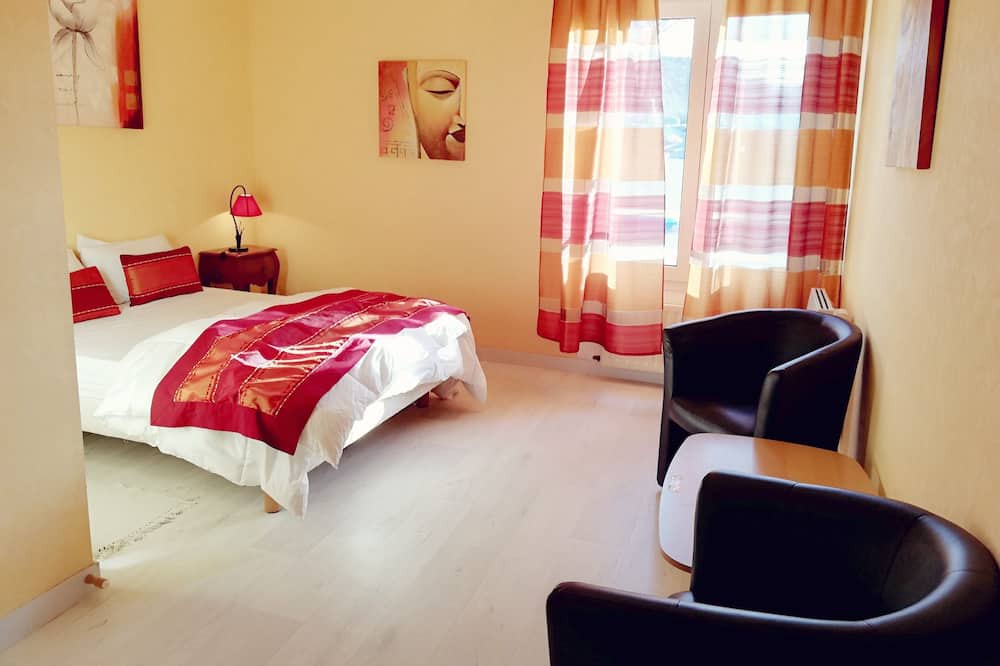 Photo of Bedroom in Saint-Loup-Lamaire