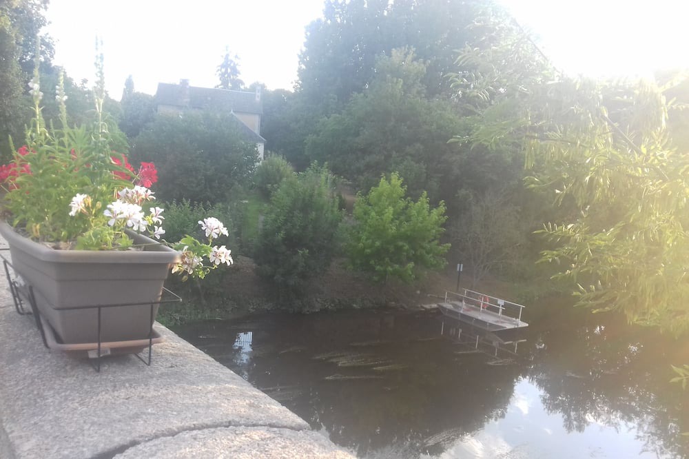 Photo of Outdoor in Saint-Loup-Lamaire