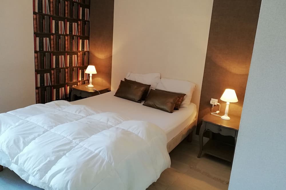 Photo of Bedroom in Saint-Loup-Lamaire