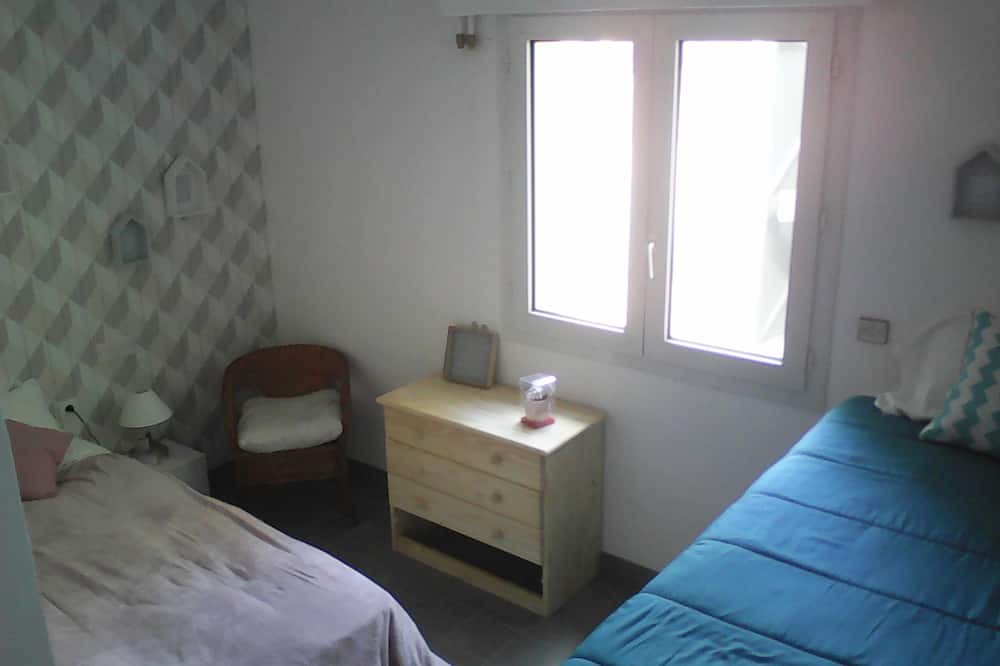 Photo of Bedroom in Saint-Loup-Lamaire