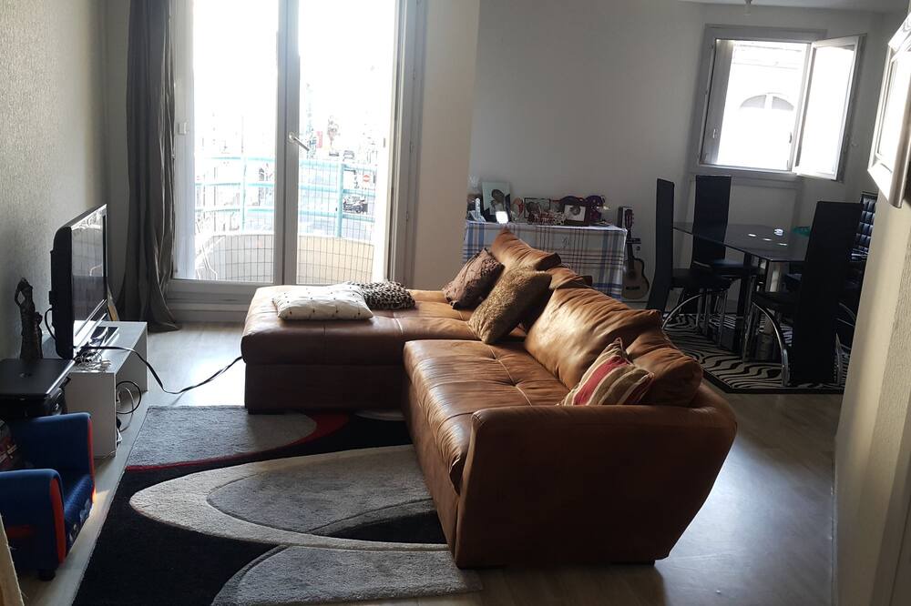 Photo of Livingroom in Centre Ville