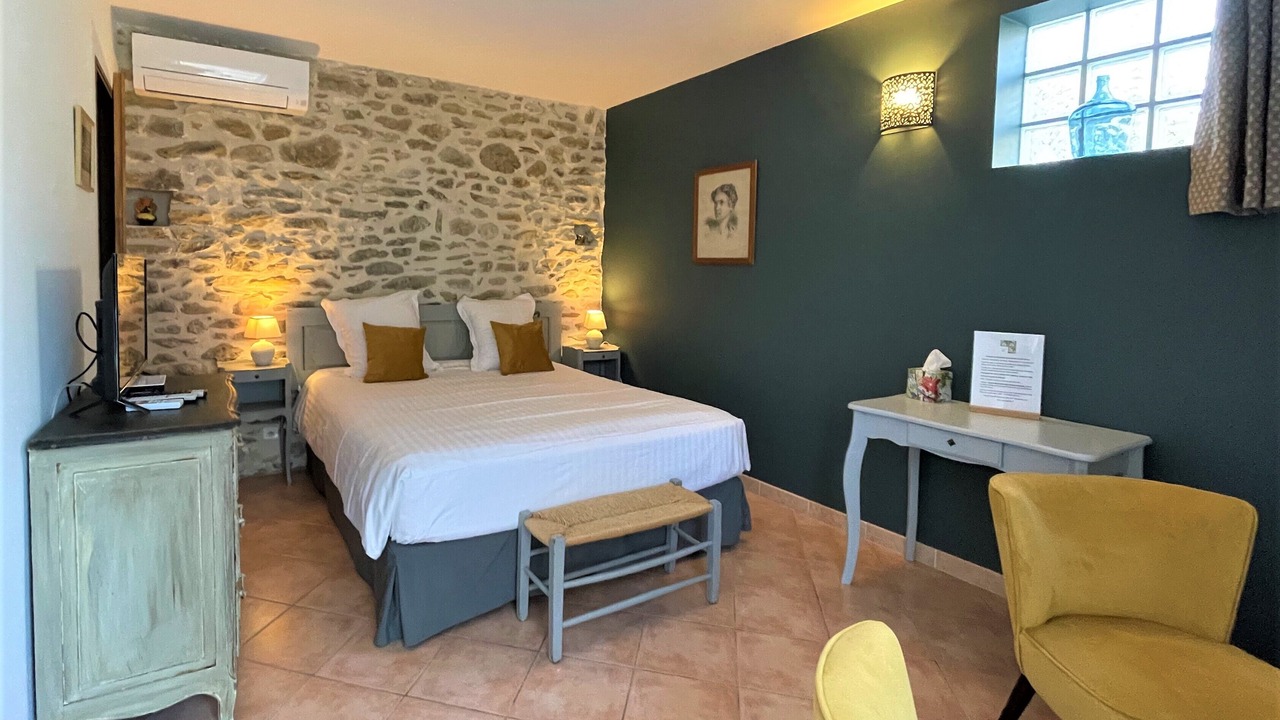 Photo of Bedroom in Seguret