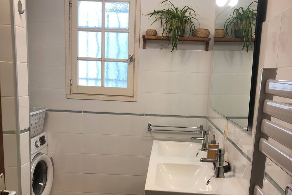 Photo of Bathroom in La Remigeasse