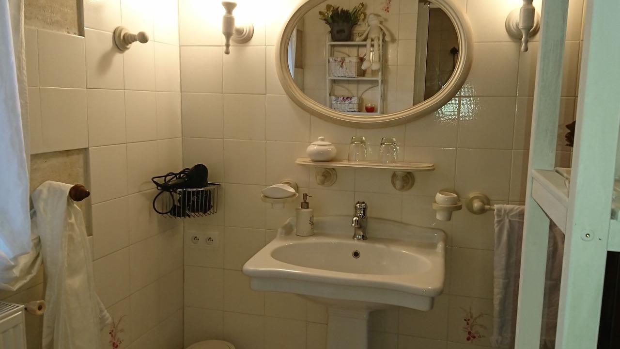 Photo of Bathroom in Montboyer