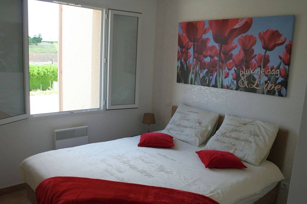 Photo of Bedroom in Segonzac