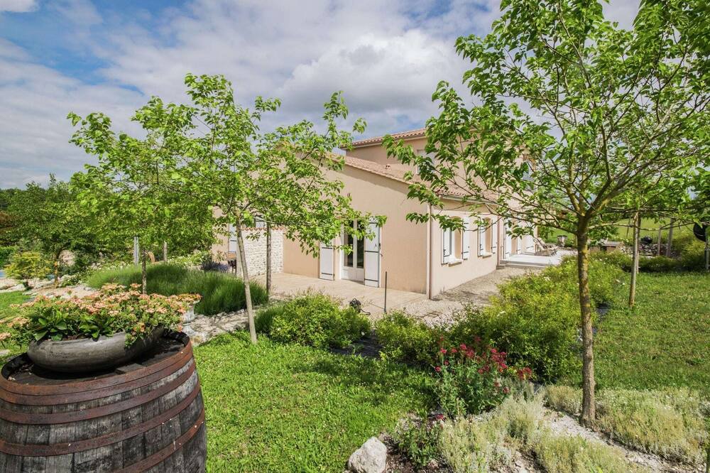 Photo of Outdoor in Segonzac